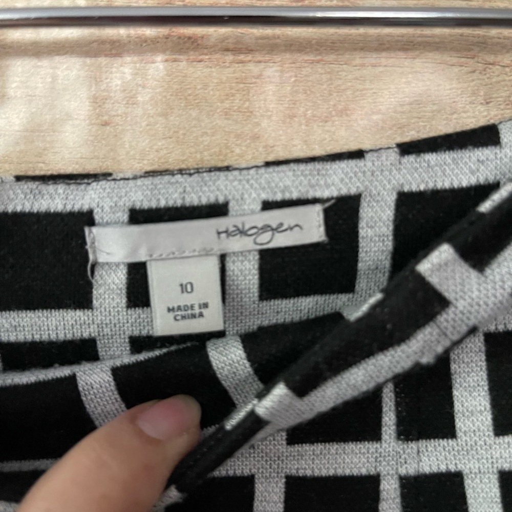 Halogen Women's Tartan Plaid Above Black White Knee Skirt Size: 10 - Picture 3 of 6
